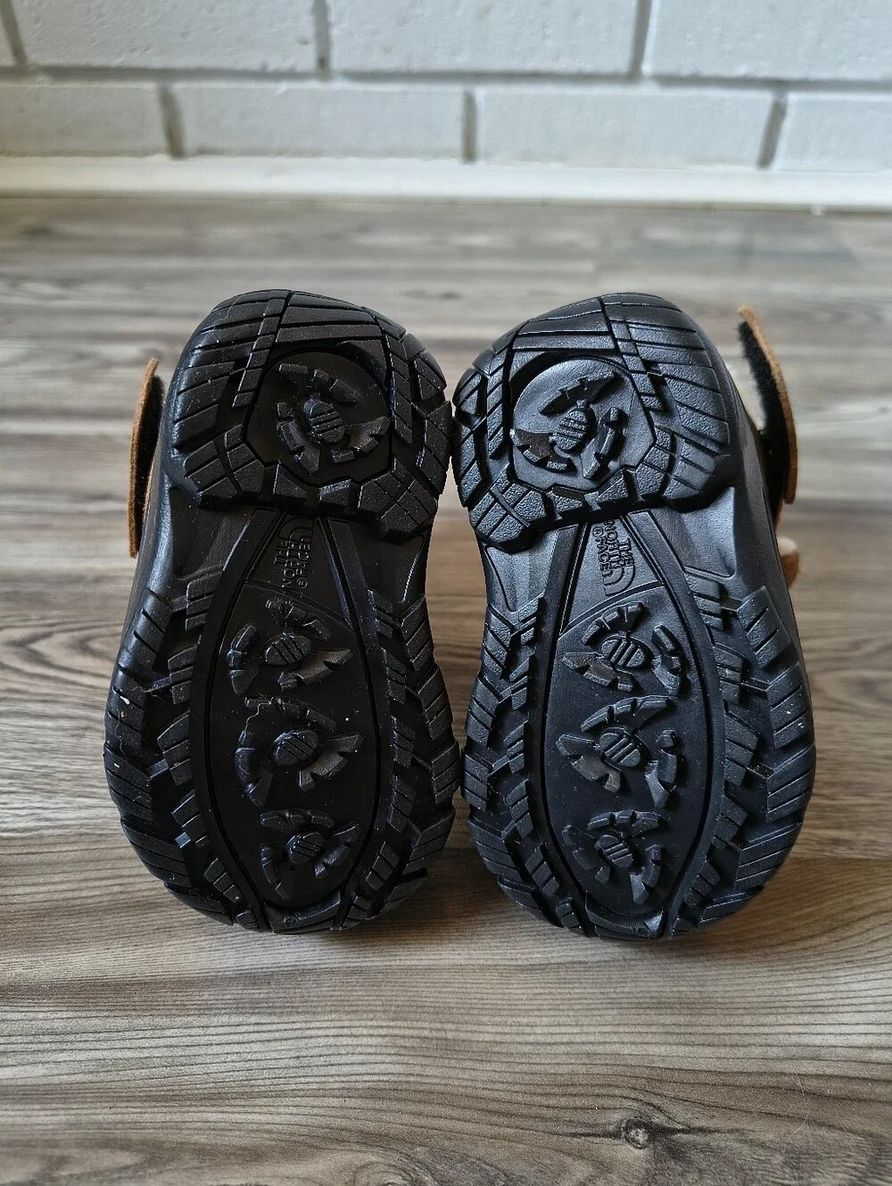 The North Face Toddler Alpenglow II Snow Boots Brown Size 4